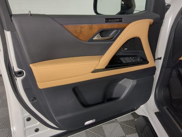 2023 Lexus LX Luxury