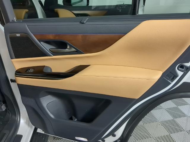 2023 Lexus LX Luxury