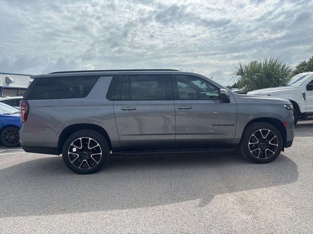 2021 Chevrolet Suburban 4WD RST