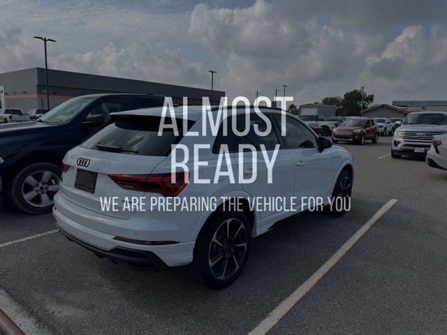 2025 Audi Q3 Premium 45 TFSI S line quattro Tiptronic