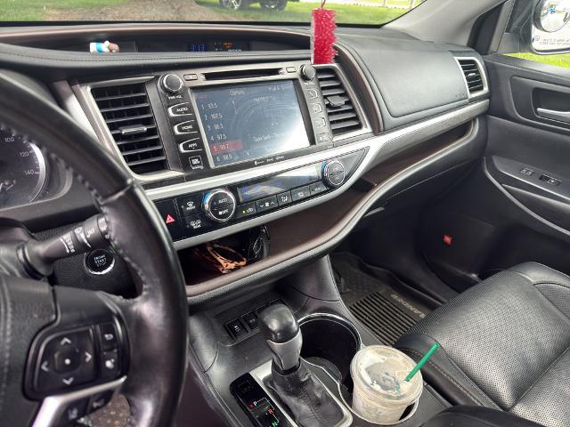 2017 Toyota Highlander Limited