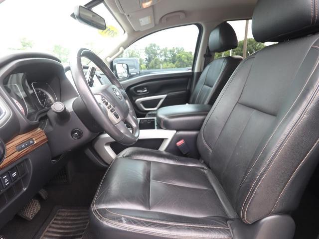 2017 Nissan Titan SL