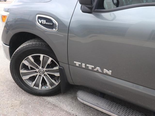 2017 Nissan Titan SL
