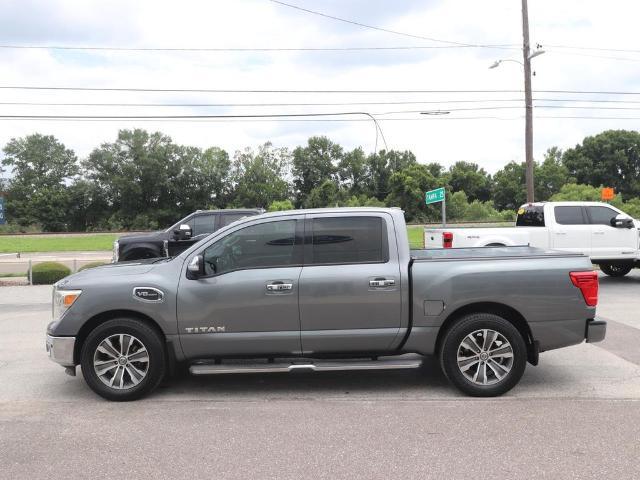 2017 Nissan Titan SL