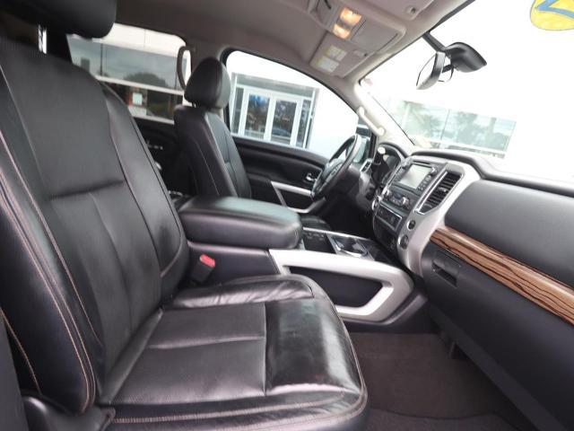 2017 Nissan Titan SL