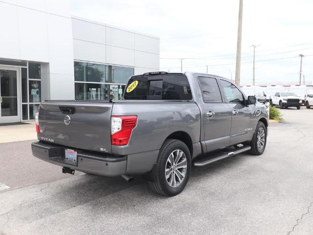 2017 Nissan Titan SL