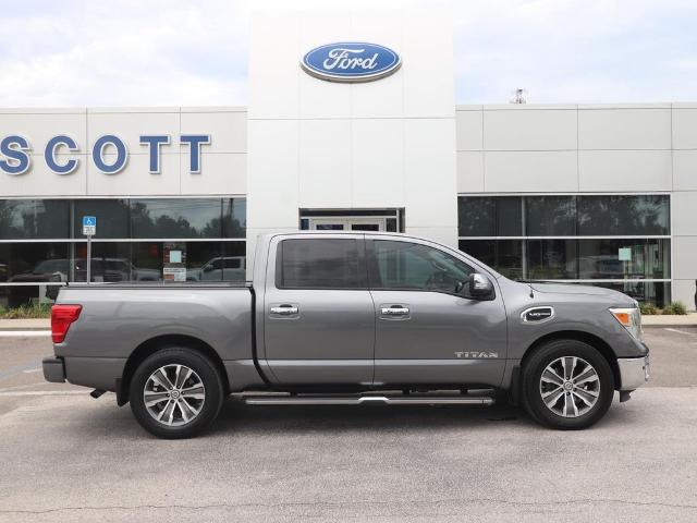 2017 Nissan Titan SL