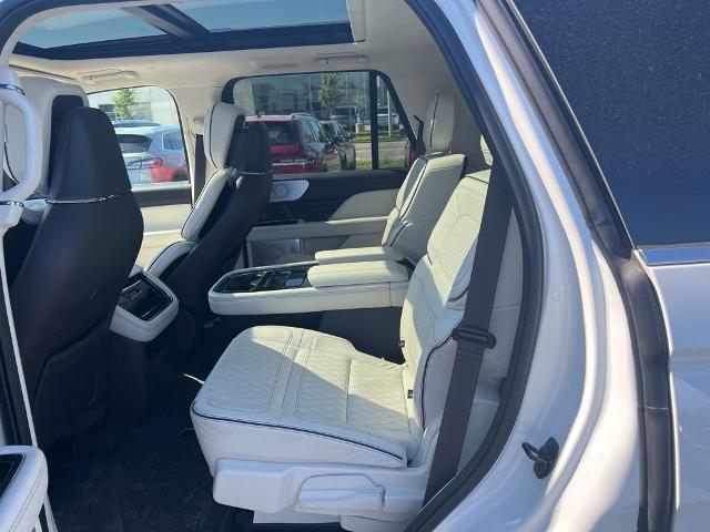 2023 Lincoln Navigator Black Label