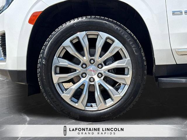 2022 GMC Yukon 4WD Denali