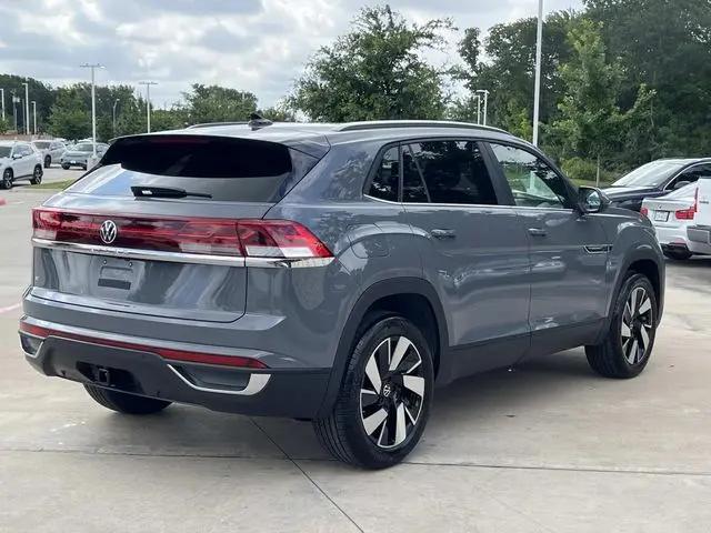 2026 Volkswagen Atlas Cross Sport SE with Technology