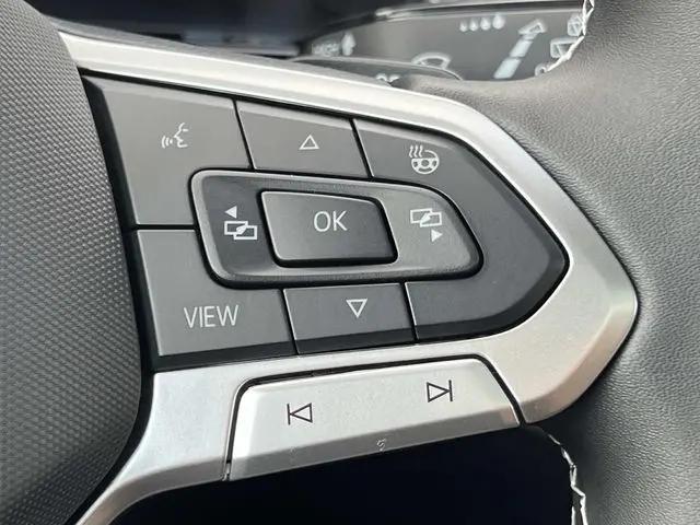 2026 Volkswagen Atlas Cross Sport SE with Technology
