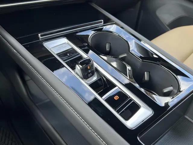 2026 Volkswagen Atlas Cross Sport SE with Technology