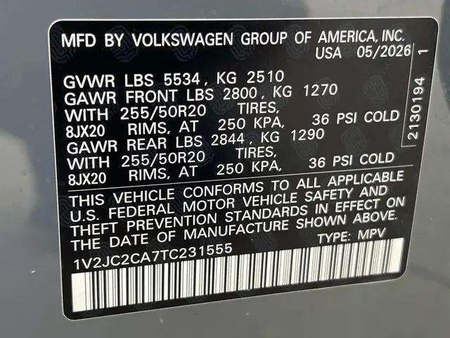2026 Volkswagen Atlas Cross Sport SE with Technology