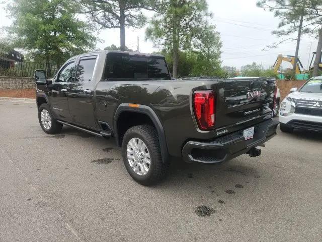 2022 GMC Sierra 2500HD 4WD Crew Cab Standard Bed Denali