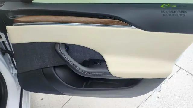 2022 Tesla Model S Dual Motor All-Wheel Drive