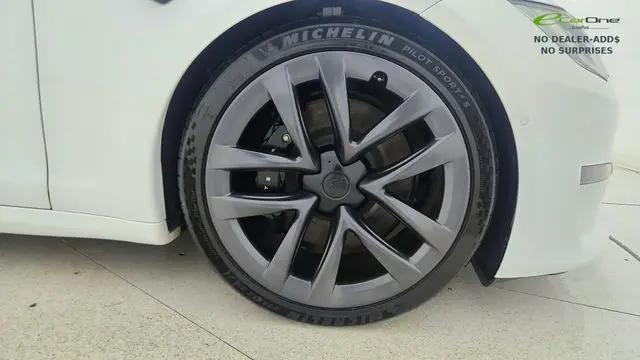 2022 Tesla Model S Dual Motor All-Wheel Drive