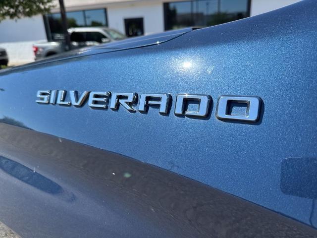 2022 Chevrolet Silverado 1500 4WD Crew Cab Short Bed Custom