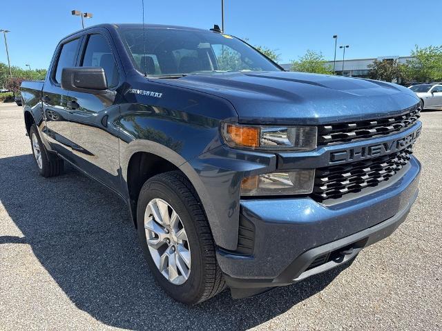 2022 Chevrolet Silverado 1500 4WD Crew Cab Short Bed Custom