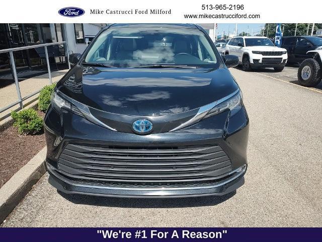 2022 Toyota Sienna XLE