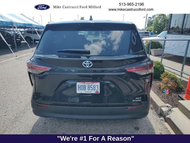 2022 Toyota Sienna XLE