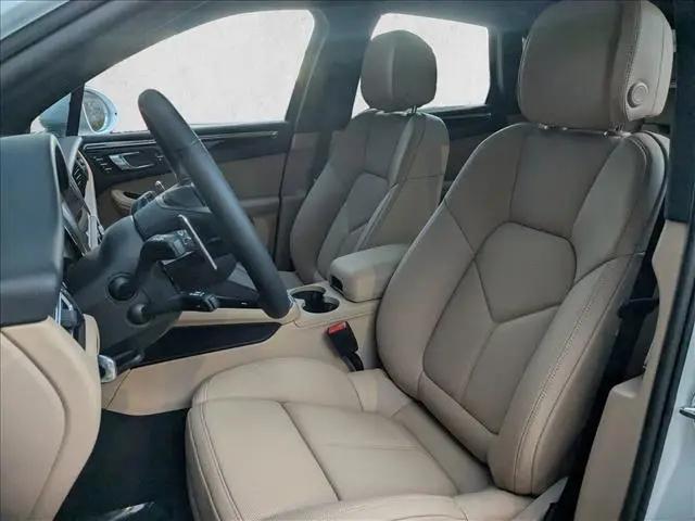 2026 Porsche Macan T