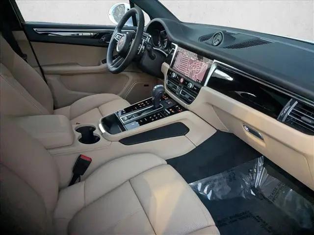 2026 Porsche Macan T