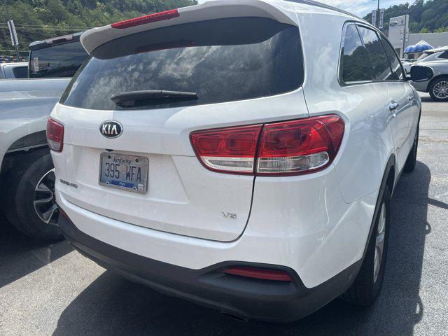 2016 Kia Sorento 3.3L LX