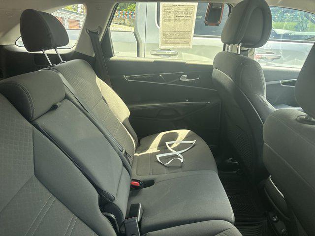 2016 Kia Sorento 3.3L LX