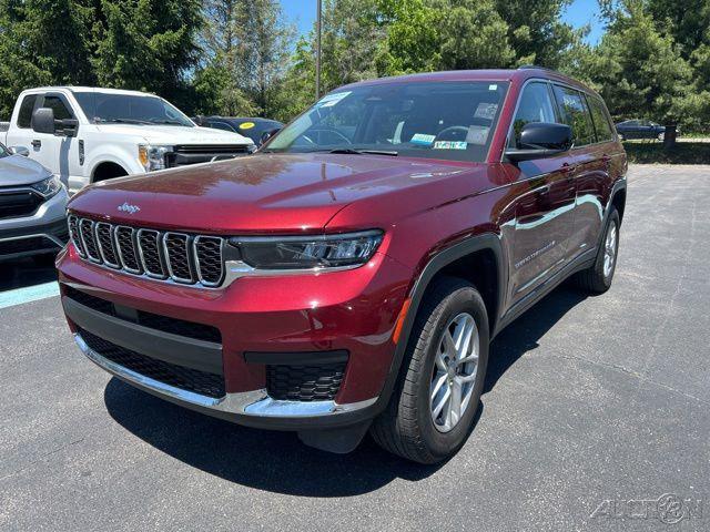 2023 Jeep Grand Cherokee L Laredo 4x4