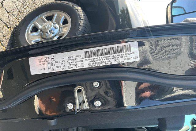 2017 Ram 2500 Tradesman Crew Cab 4x4 64 Box