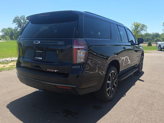 2021 Chevrolet Suburban 4WD RST