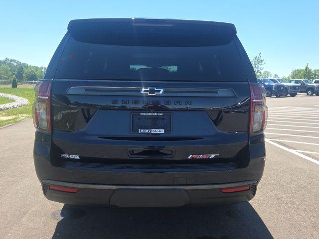 2021 Chevrolet Suburban 4WD RST