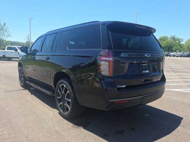 2021 Chevrolet Suburban 4WD RST