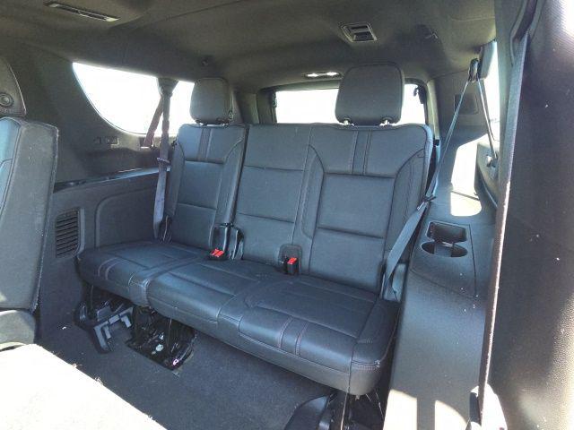 2021 Chevrolet Suburban 4WD RST