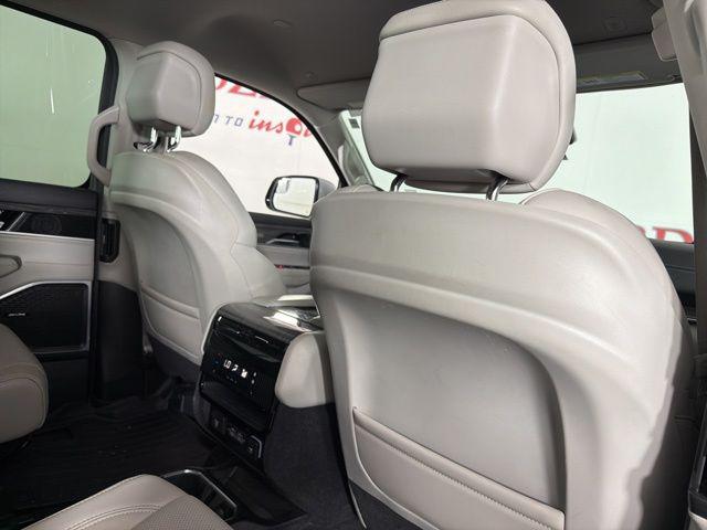 2022 Jeep Wagoneer Series III 4x2
