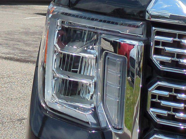 2022 GMC Sierra 3500HD 4WD Crew Cab Standard Bed Denali