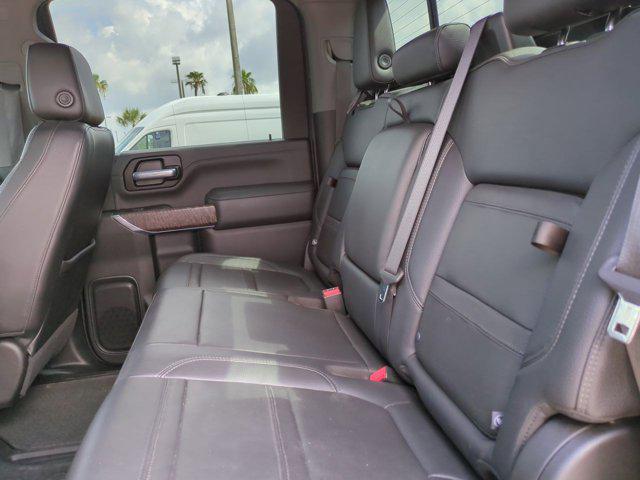 2022 GMC Sierra 3500HD 4WD Crew Cab Standard Bed Denali