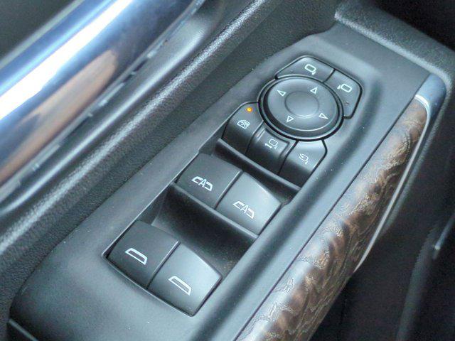 2022 GMC Sierra 3500HD 4WD Crew Cab Standard Bed Denali