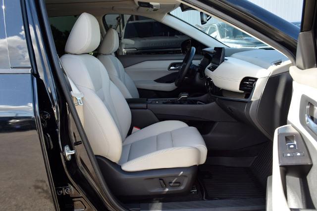 2025 Nissan Rogue SL FWD