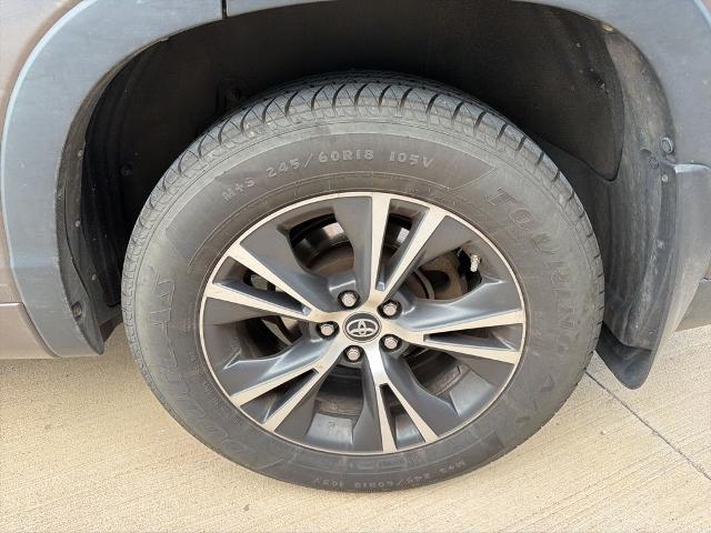 2016 Toyota Highlander XLE V6