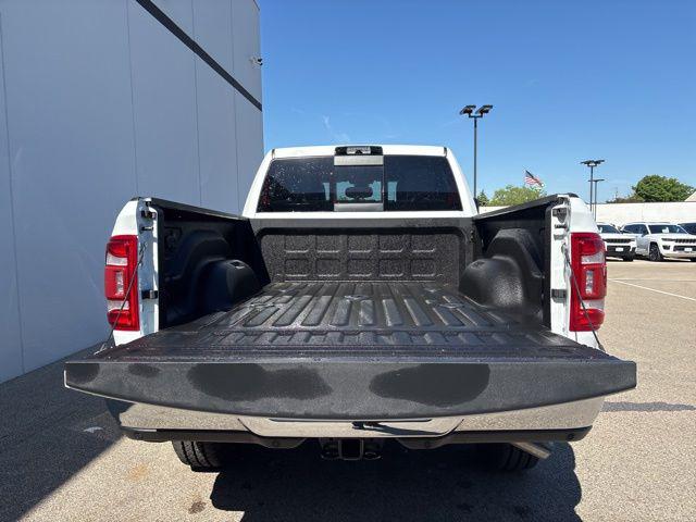 2024 Ram 3500 Tradesman Regular Cab 4x4 8' Box