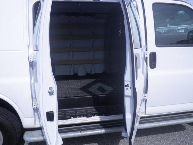 2024 GMC Savana Cargo RWD 2500 Regular Wheelbase Work Van