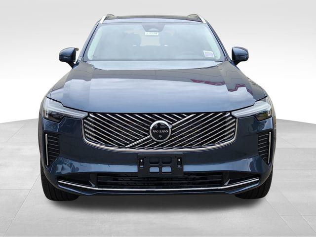 2025 Volvo XC90 B5 Plus 7-Seater