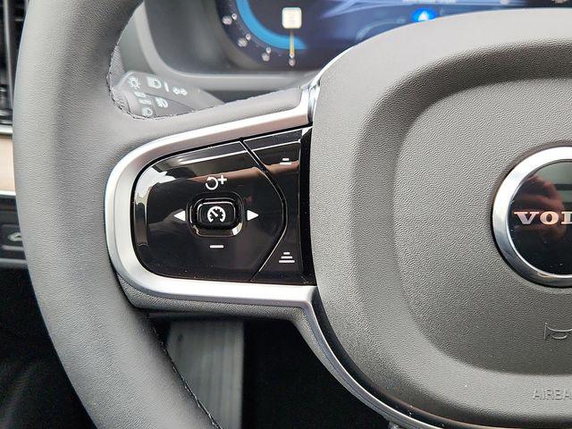 2025 Volvo XC90 B5 Plus 7-Seater