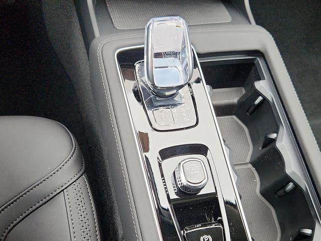 2025 Volvo XC90 B5 Plus 7-Seater