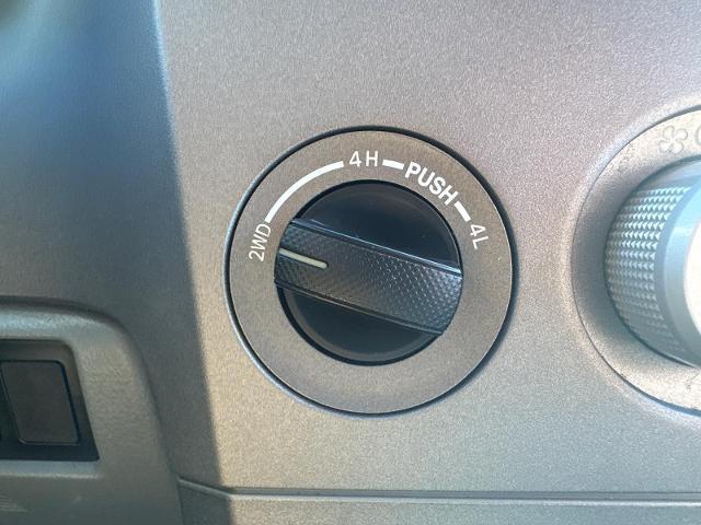 2013 Toyota Tundra Grade 5.7L V8
