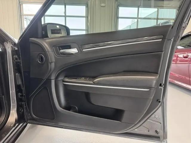2022 Chrysler 300 Touring L AWD
