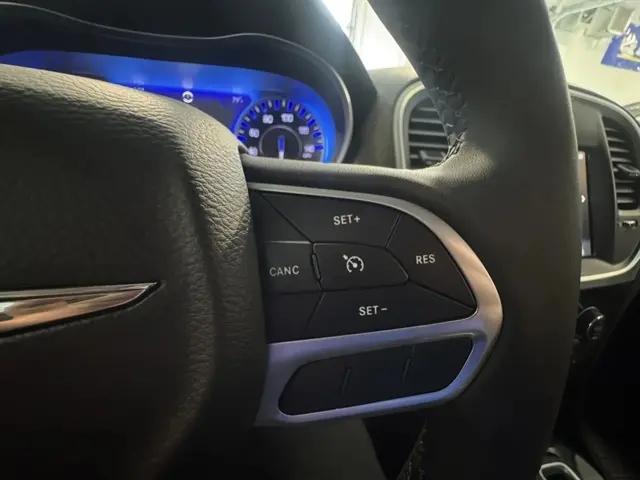2022 Chrysler 300 Touring L AWD