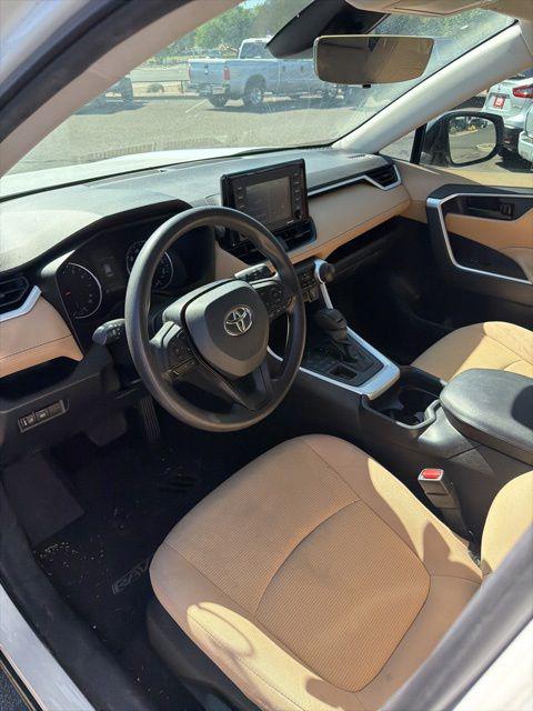 2021 Toyota RAV4 LE