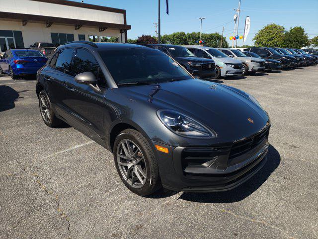 2025 Porsche Macan T